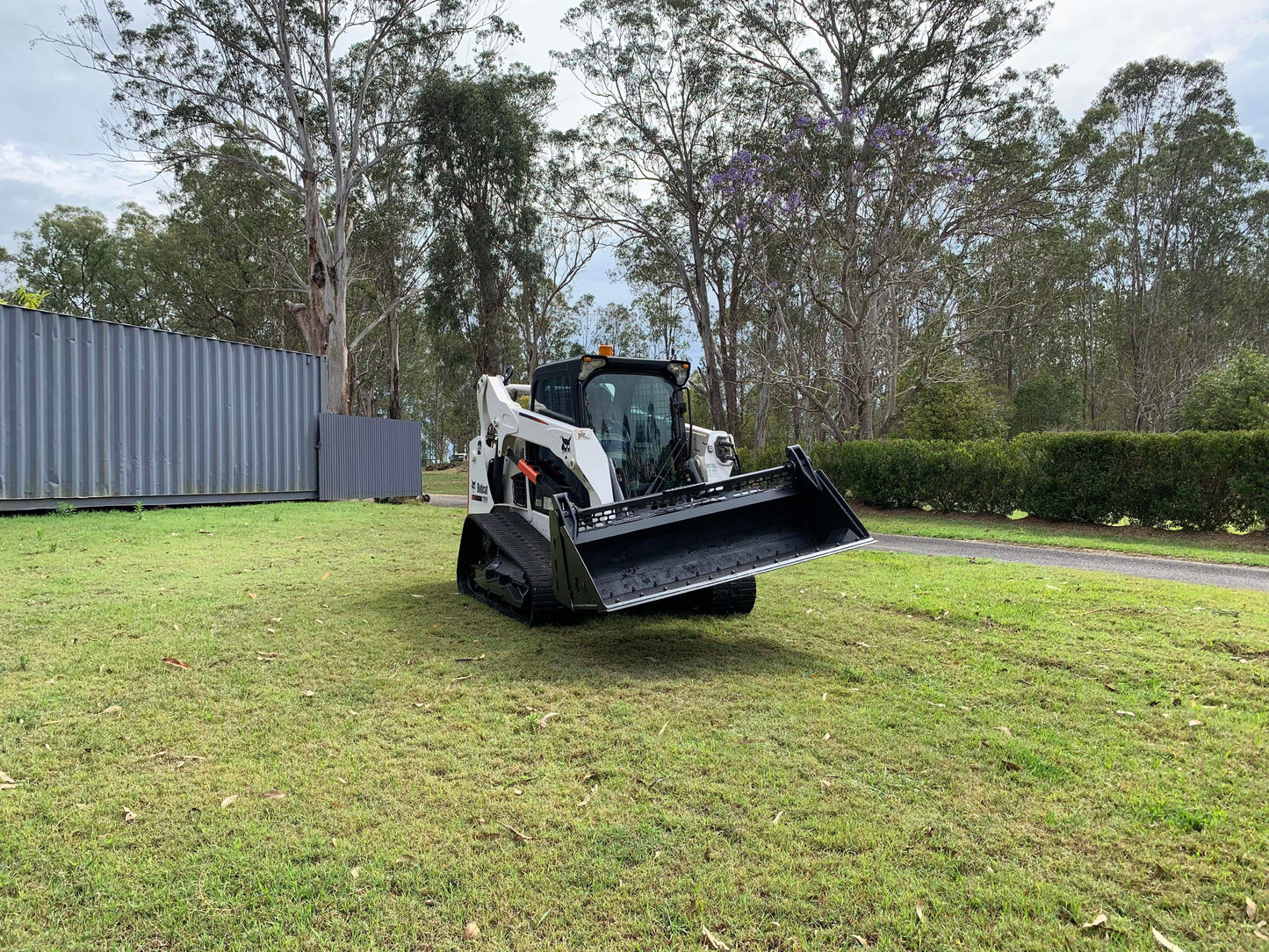 2016 Bobcat T590 High flow