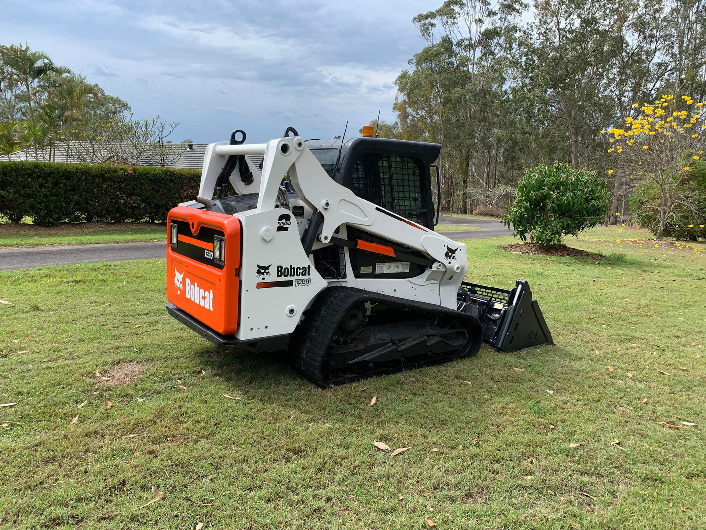 2016 Bobcat T590 High flow