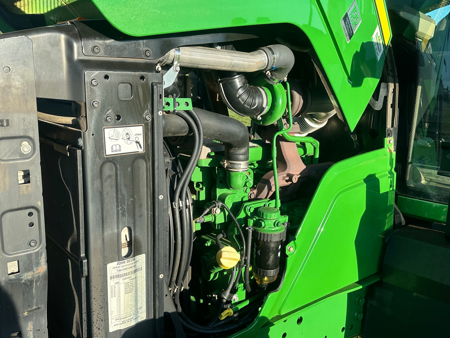 2018 John Deere 6125M