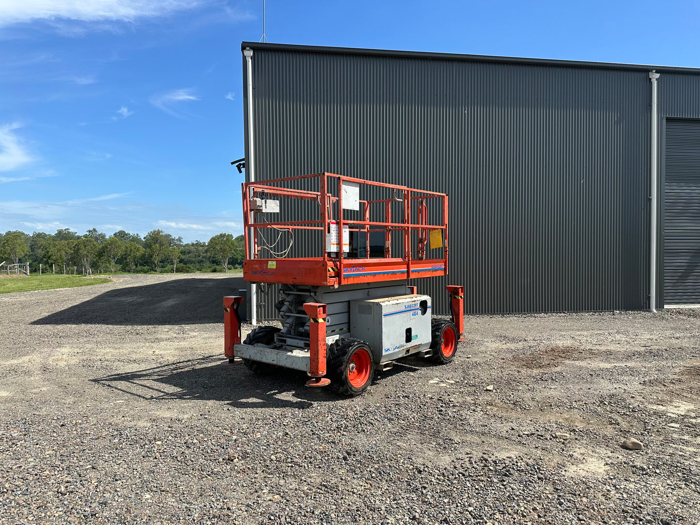 Skyjack Diesel scissor lift