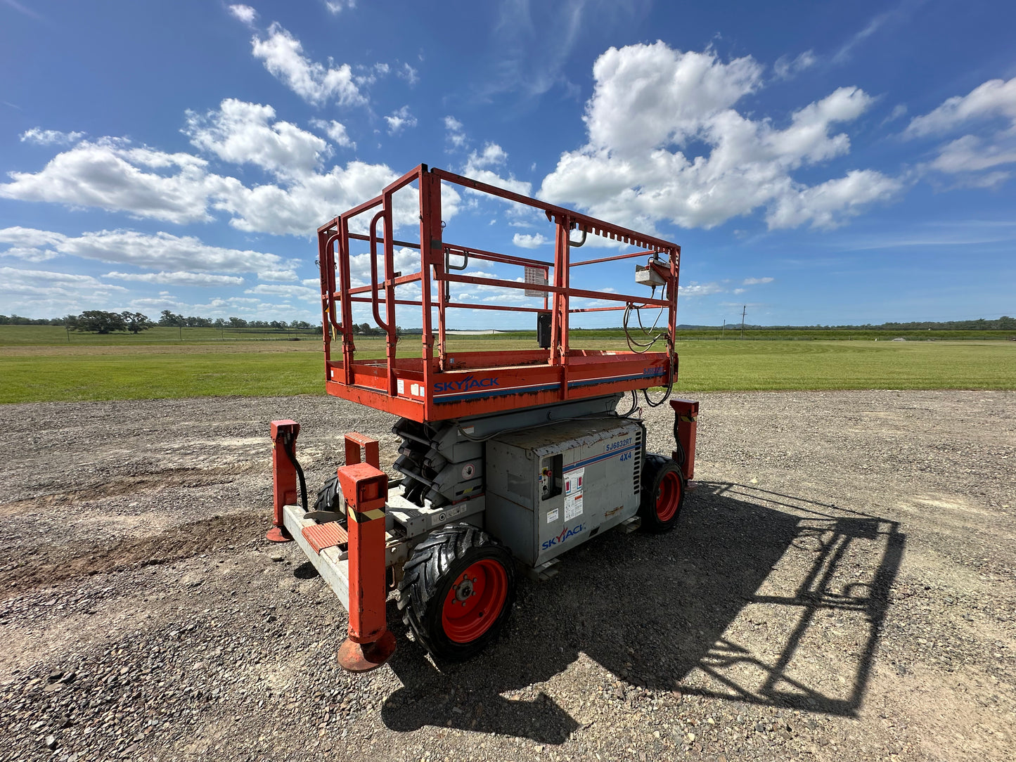 Skyjack Diesel scissor lift