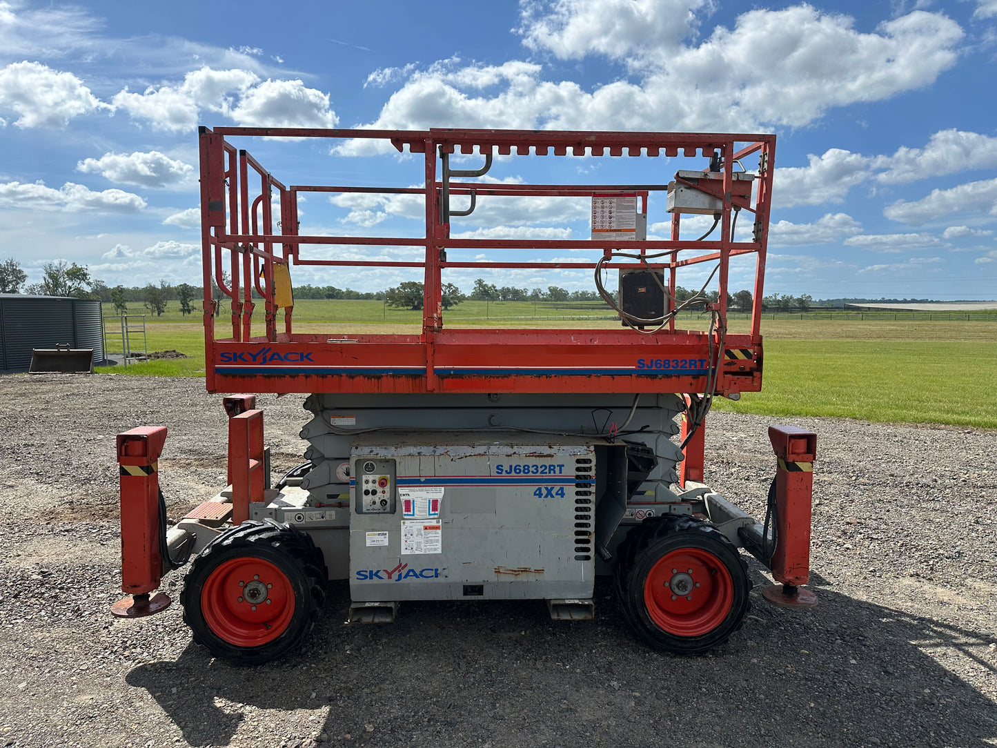 Skyjack Diesel scissor lift